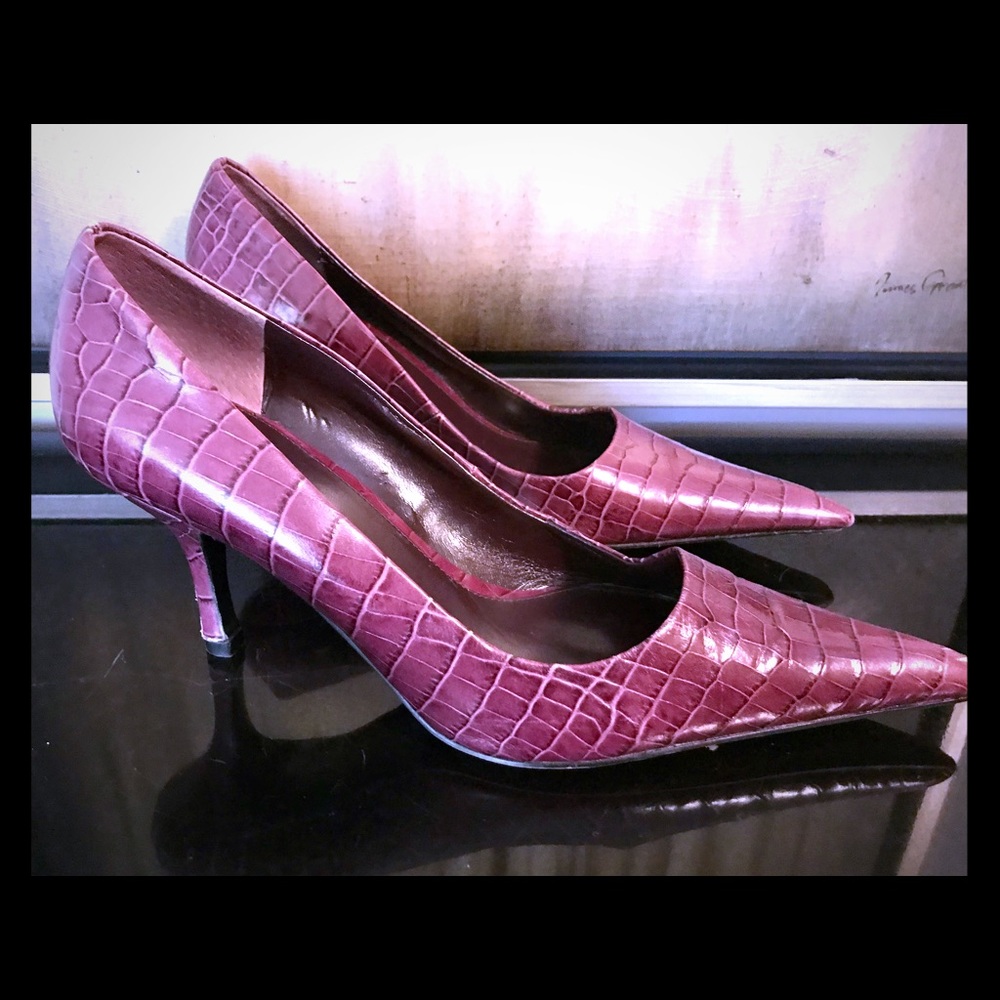 Charles David Purple Leather pumps